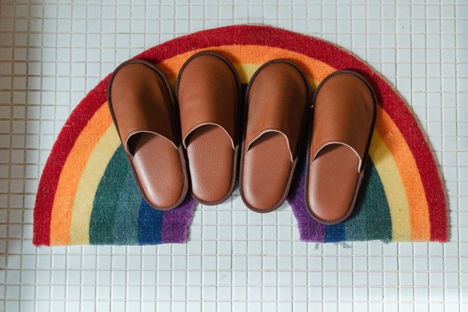 Quick-Dry Bathroom Slide